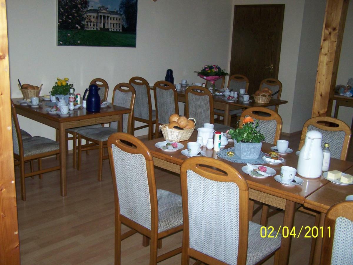 Pension Am Park Wörlitz Extérieur photo