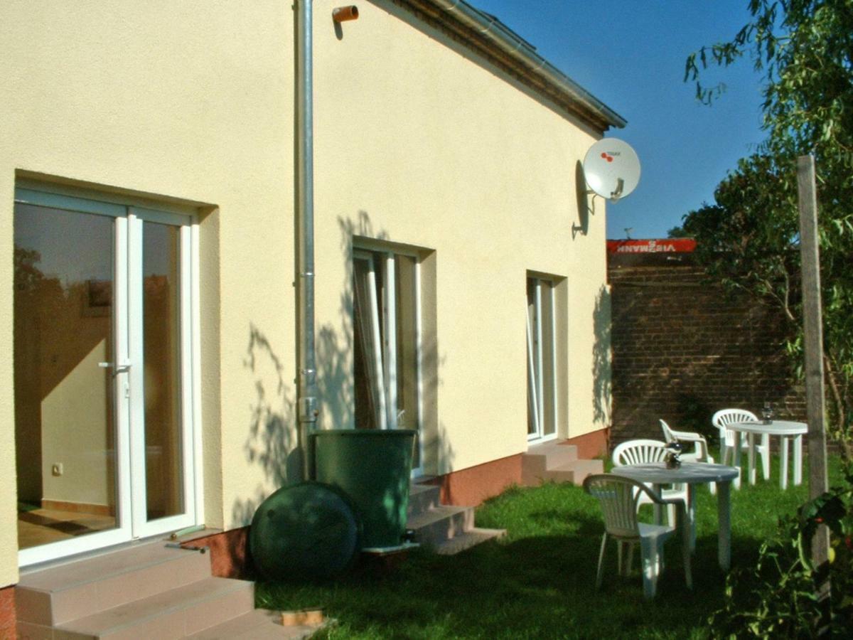 Pension Am Park Wörlitz Extérieur photo